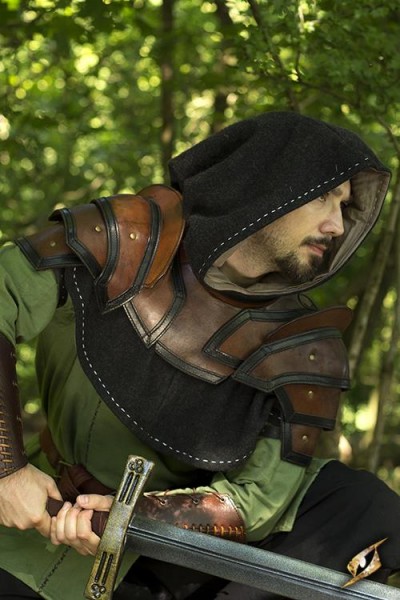 Shoulder Armour &amp; Neck Guard