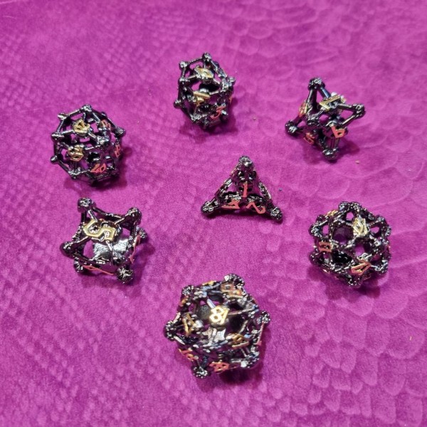 Hollow Ball'o'Skulls Dice