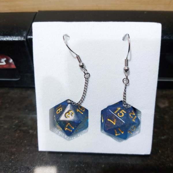 Aurora D20 Pendant Earings