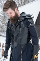 Shadow Gorget & Spaulders - Leather