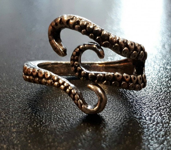 Tentacle ring
