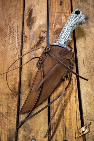 Rangers Knife With Sheath - Right Side