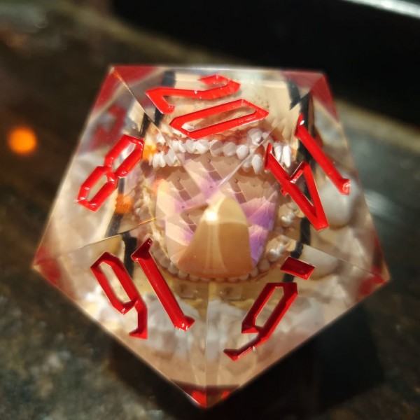 Giant Mimic Filled D20
