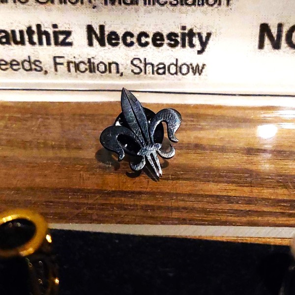 Fleur De Lys Badge