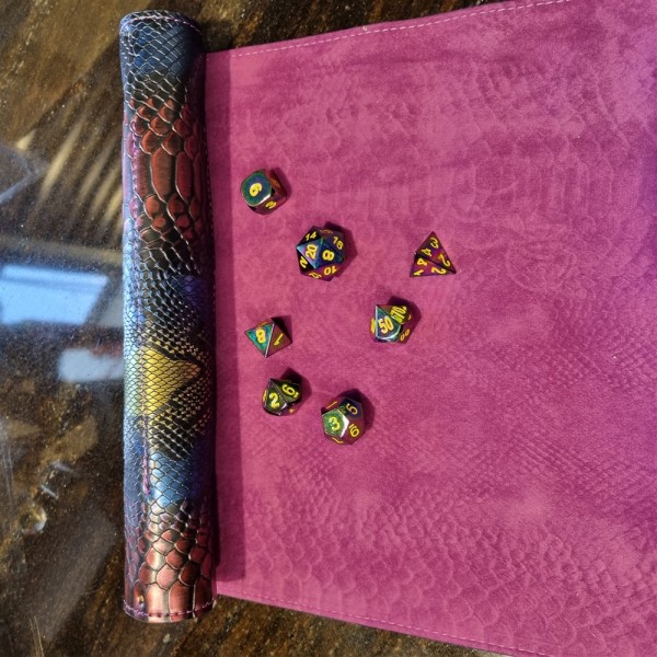 Dragon Scale Foldable Dice Mat