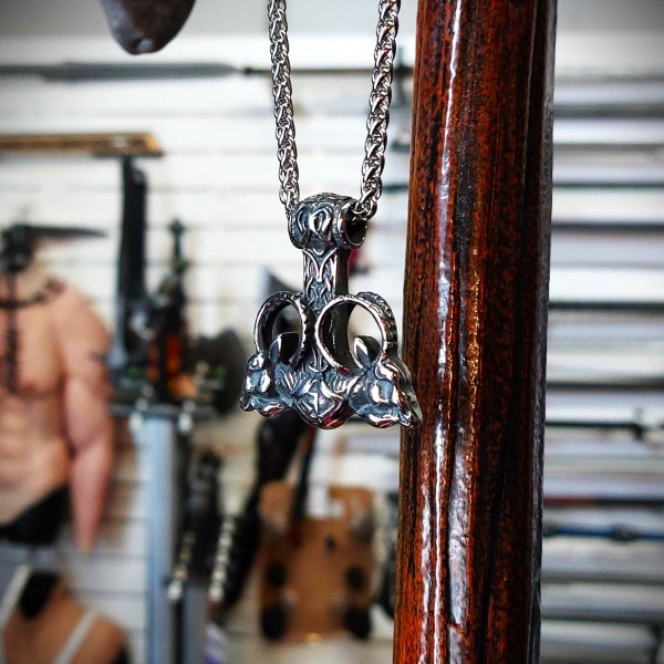Mjolnir Pendant - Rams