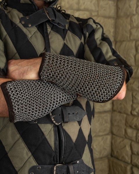 Connor Chainmail Bracers