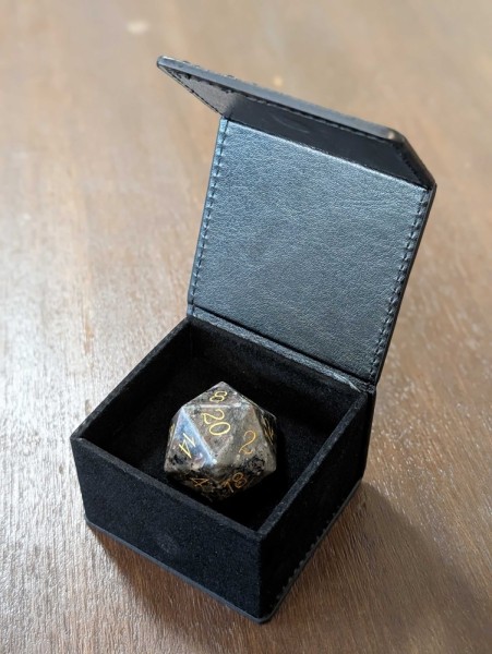Stone D20 - 30mm Yooperlite